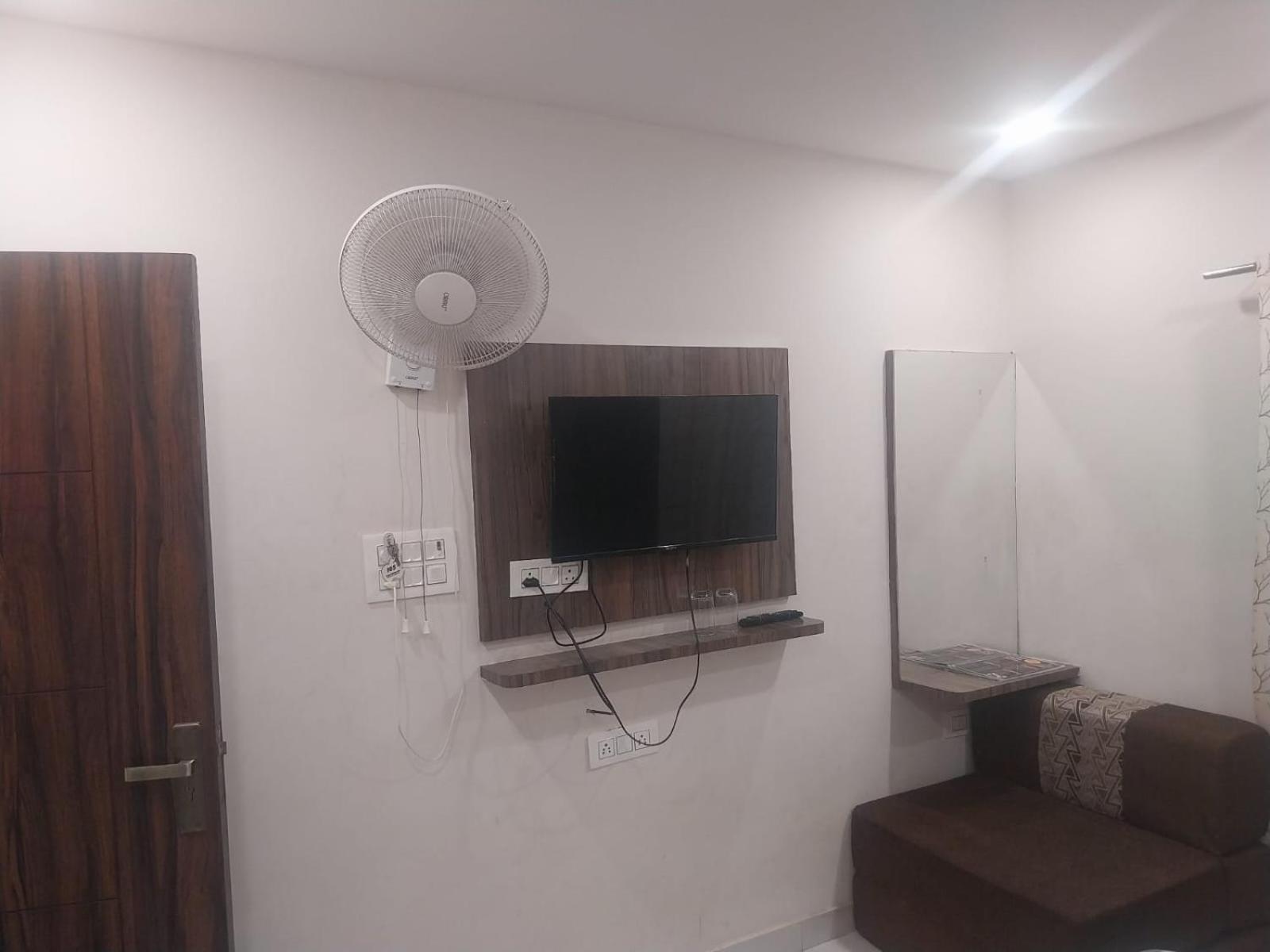 Hotel Rovers Inn Amritsar Exterior foto